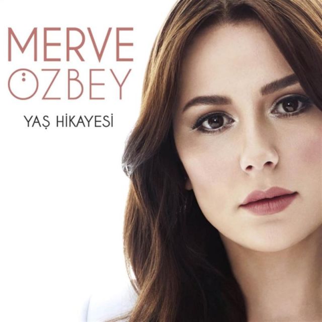 متن آهنگ Yas Hikayesi از Merve Özbey کاور آهنگ Yas Hikayesi از Merve Özbey