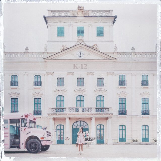 متن آهنگ Class Fight از Melanie Martinez کاور آهنگ Class Fight از Melanie Martinez
