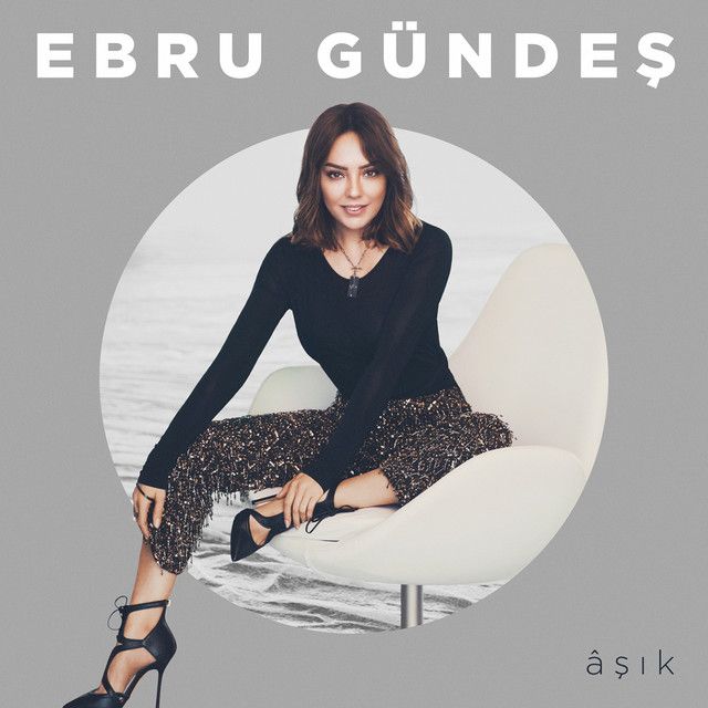متن آهنگ Kim Bu Gözlerindeki Yabancı از Ebru Gündeş