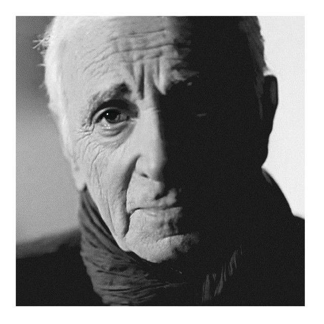 متن آهنگ Mon amour je te porte en moi از Charles Aznavour