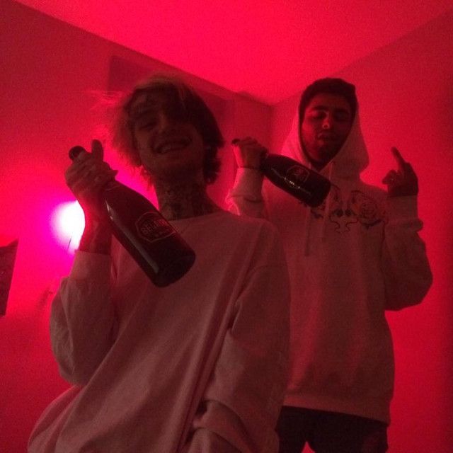 متن آهنگ downtown از Lil Peep