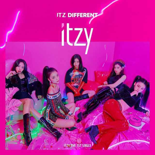 کاور آهنگ DALLA DALLA از ITZY