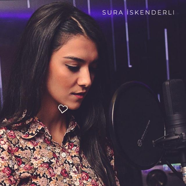 متن آهنگ Fedakar از Sura İskenderli