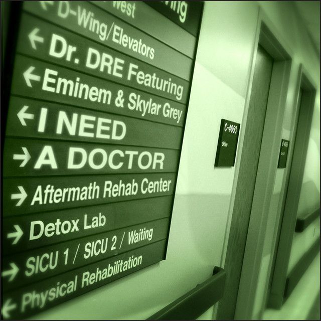 متن آهنگ I Need A Doctor - Edited Version از Eminem