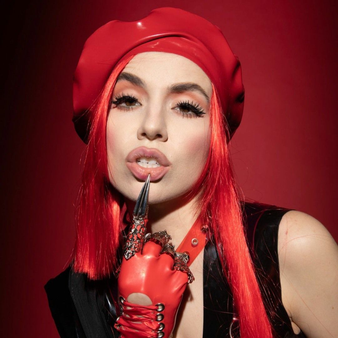 متن آهنگ Maybe You’re The Problem از Ava Max