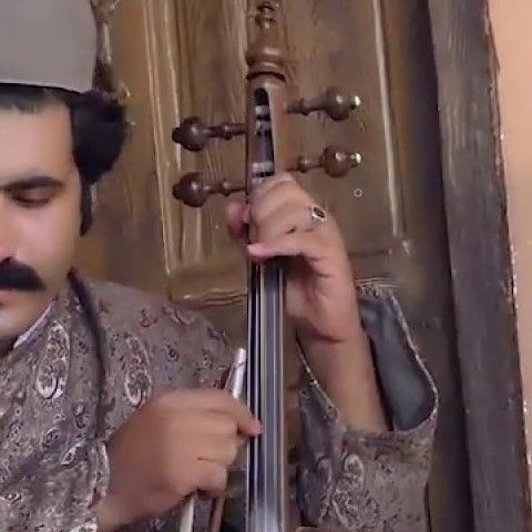 کاور آهنگ دنیا آخرون از گروه زناره