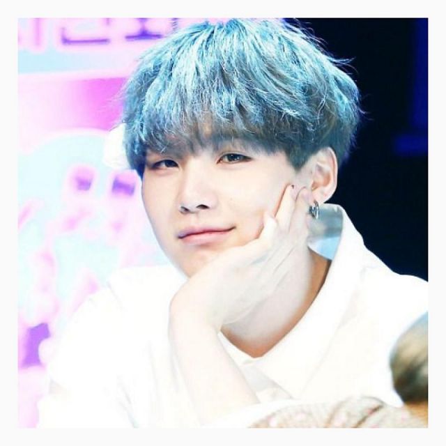 متن آهنگ Eight از SUGA