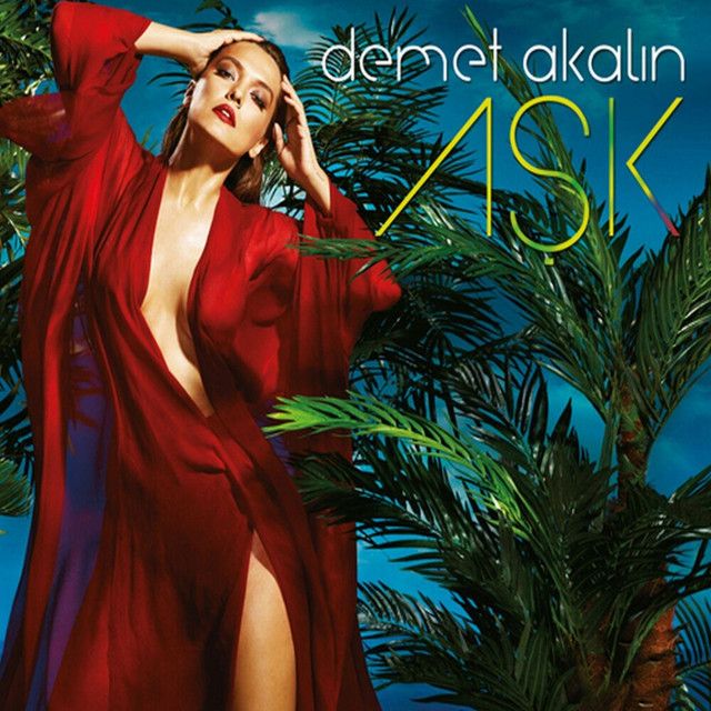 متن آهنگ Deliyim از Demet Akalın