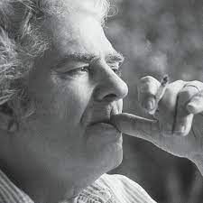 متن آهنگ در آستانه از احمد شاملو کاور آهنگ در آستانه از احمد شاملو